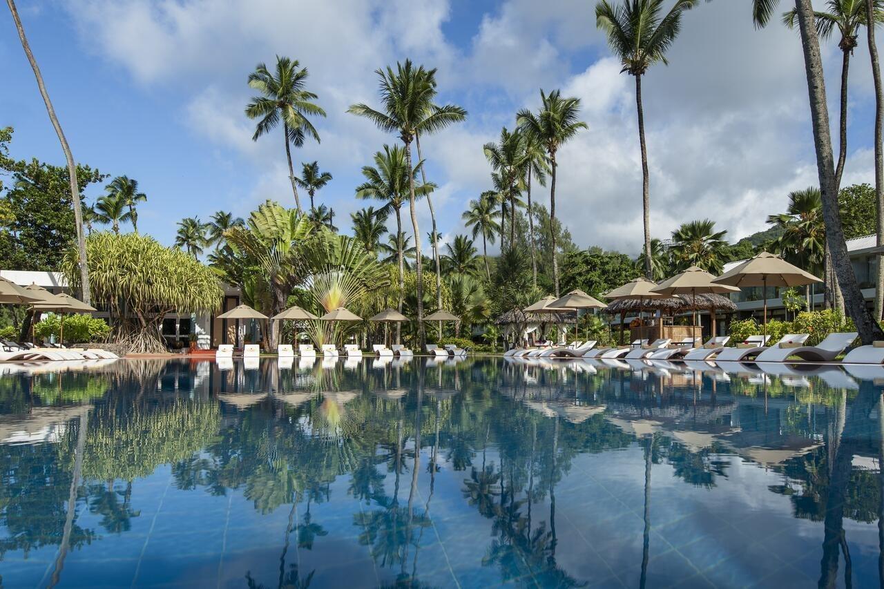 Avani Barbarons Seychelles Resort Grand Anse  Buitenkant foto