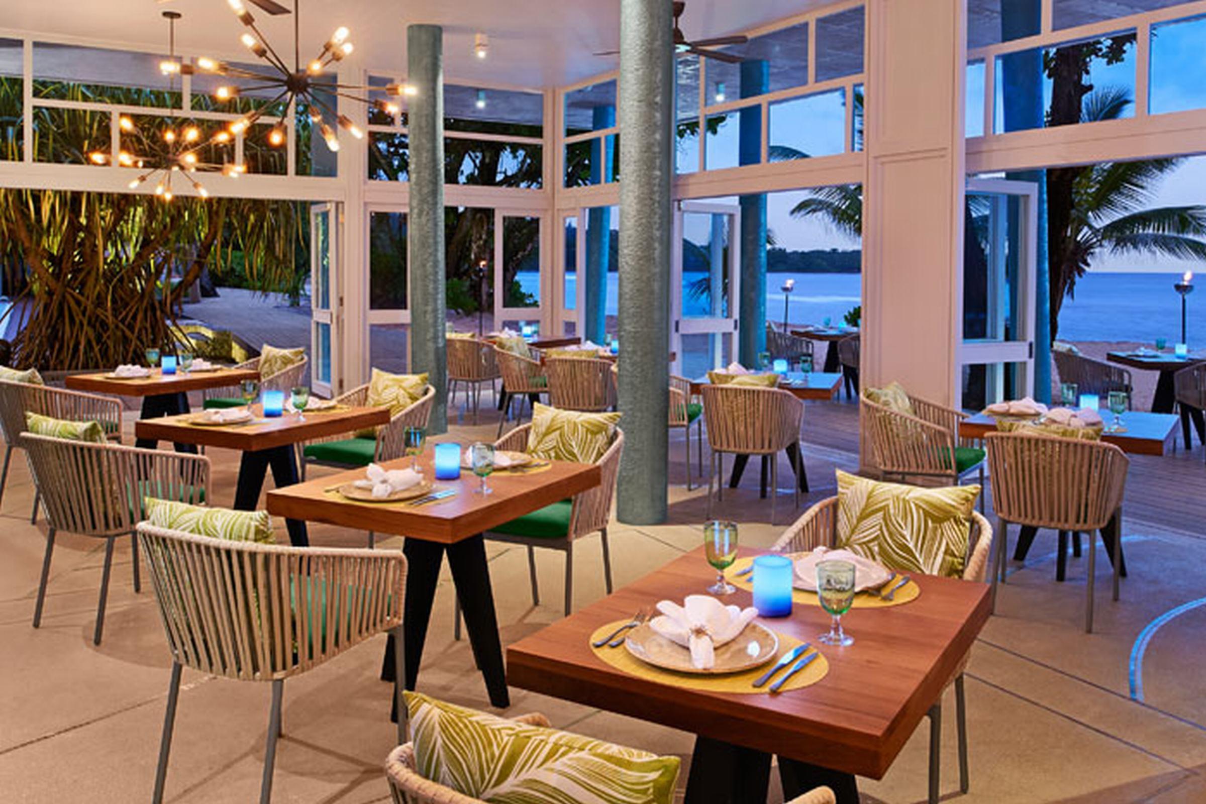 Avani Barbarons Seychelles Resort Grand Anse  Buitenkant foto
