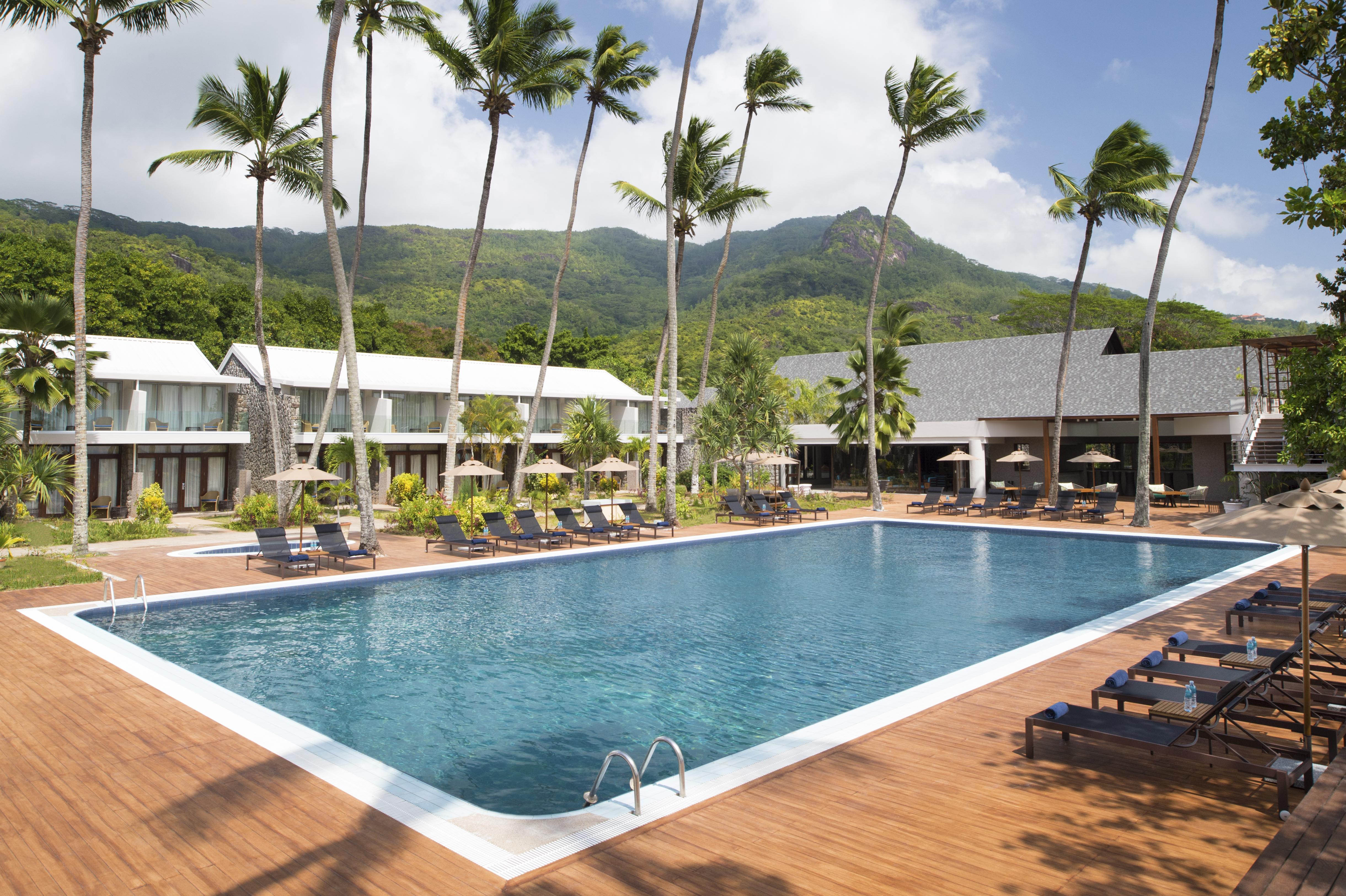 Avani Barbarons Seychelles Resort Grand Anse  Buitenkant foto