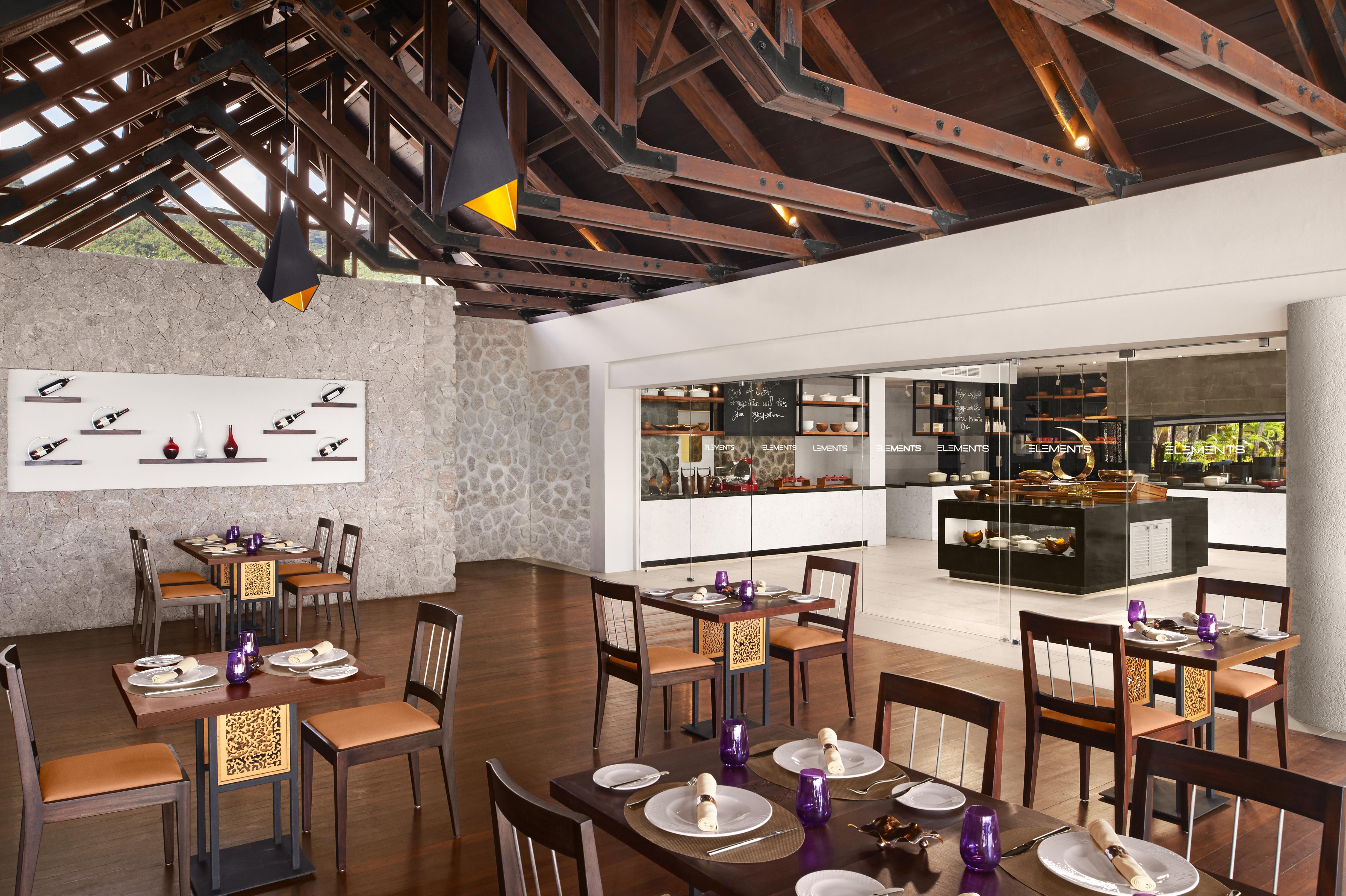 Avani Barbarons Seychelles Resort Grand Anse  Buitenkant foto