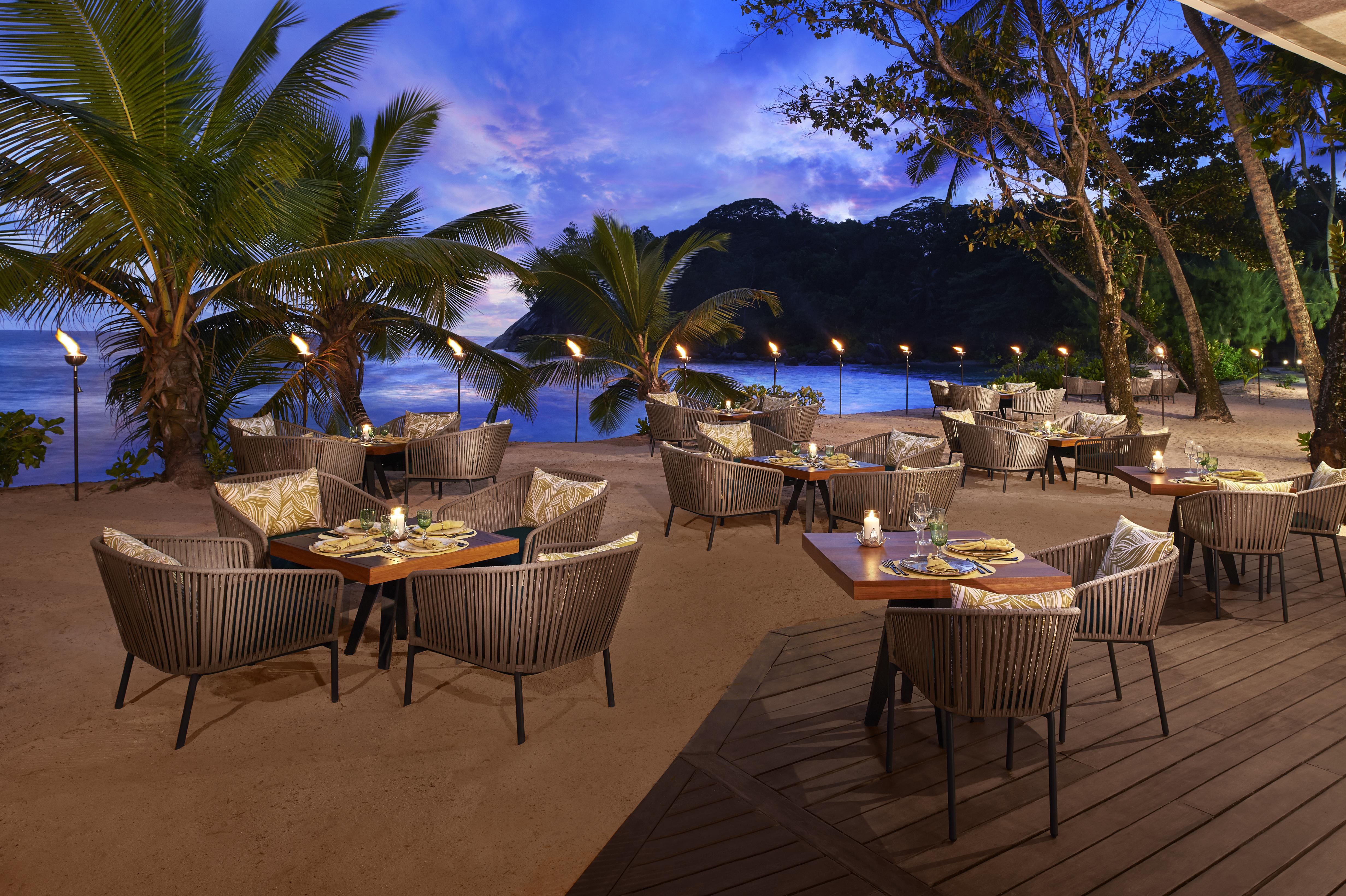 Avani Barbarons Seychelles Resort Grand Anse  Buitenkant foto