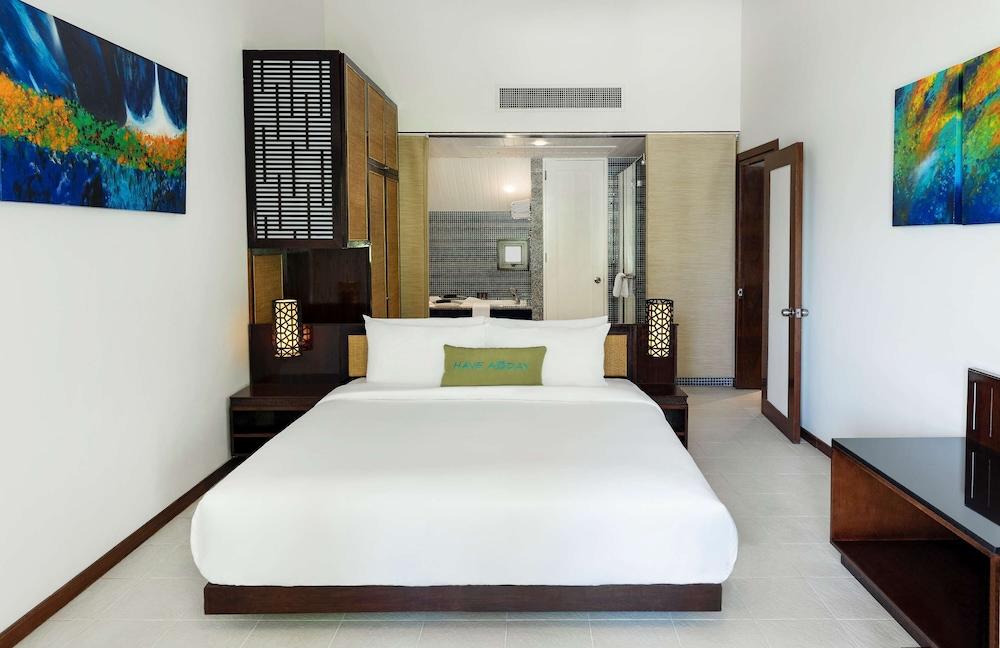 Avani Barbarons Seychelles Resort Grand Anse  Buitenkant foto