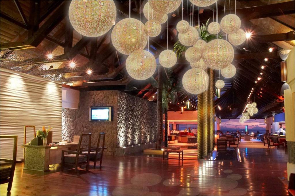 Avani Barbarons Seychelles Resort Grand Anse  Buitenkant foto